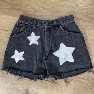 Vintage high waisted black jean wrangler shorts- size 6 petite